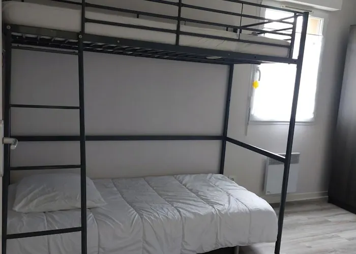 Duplex En Calme Lejlighed Pouzauges